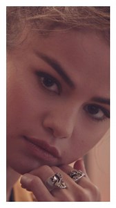 コーチのシグネチャー。それは単なるパターンを越えて、個性を表現するもの。コンテクストも新たにリミックスされたシグネチャーが、新作バッグやウェアを彩ります。 | Coach