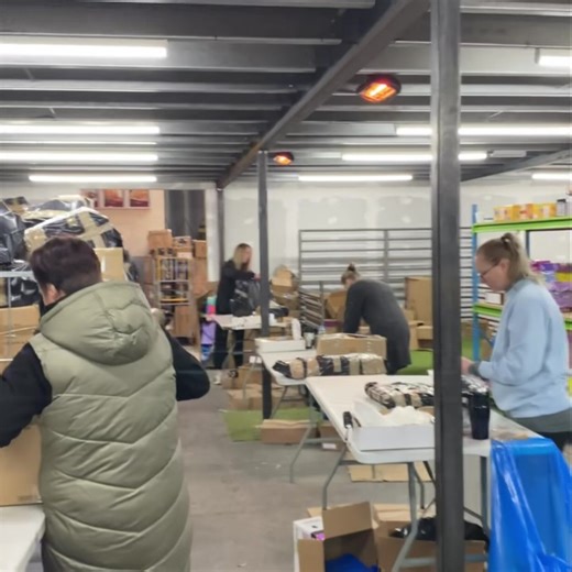 9.4K views · 77 reactions | Our packers are working extra hard today getting all of your orders out from last nights final Auction! If you want same day dispatch, don’t worry as there’s still time! Order by midday today for dispatch TODAY! https://themegatoyauction.co.uk | The Mega Toy Auction | Facebook