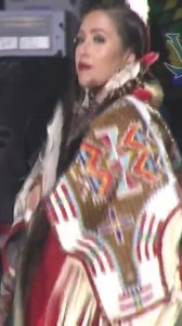 Traditional Women - #nativeamericanwomen | PowWows.com