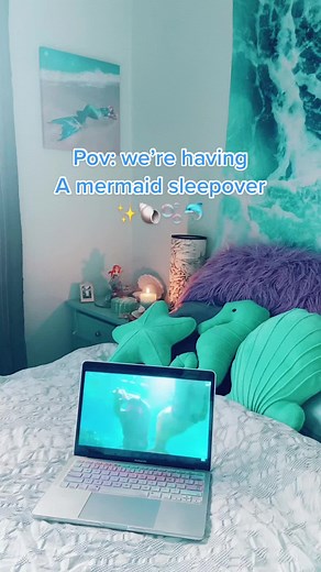 Sundays at my lil mermaid cove! #mermaidaesthetic #mermaidcore #tropical #tropicalcore #nostalgiacore #nostalgia #h2ojustaddwater #makomermaids #mertok #mermaids #beachy #beach #pov #comfort #aesthetic #beachgirl #ocean #oceanlove
