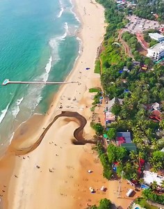 Beautiful Varkala ❤️ ©Respective Person #Trivandrum #StateCapital #Kerala #TrivandrumIndian #varkala #varkalabeach #keralatourism #godsowncountry #beach | Trivandrum Indian