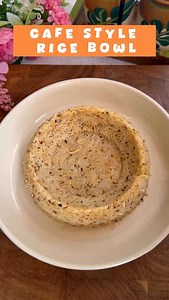 104K views · 2.6K reactions | Cafe Style Rice Bowl ✨ In frame: Butter garlic Rice and peri peri veggie sauce Ingredients Oil Butter Finely chopped Ginger garlic and green chillies Onions Mushrooms Carrots Boiled corns Broccoli Bell peppers 1.5 tsp Maida/oats flour 2 cups milk Oregano Chilli flakes Peri peri masala Salt, red chilli powder 2 to 3 cheese slices . . [rice bowl, peri peri sauce] | home_cooked_bliss | Facebook