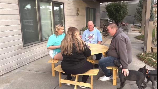 RITSU 8 Person Circular Outdoor Wooden Picnic Table w/ 4 Built-in Benches, 1720lb Capacity for Patio, Backyard, Garden, Natural