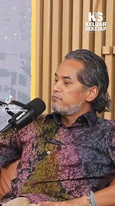 14K views · 29 reactions | POLITIK | Bekas ketua Pemuda Umno Khairy Jamaluddin menyifatkan Umno biawak hidup dalam Kerajaan Madani. Ini jawapan Setiausaha Agung PKR, Datuk Seri Saifuddin Nasution... Video: TikTok KS | Malaysiapost.TV | Facebook