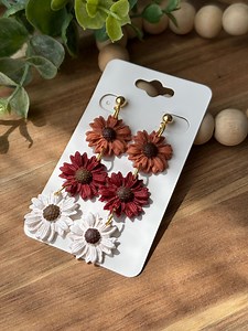 Daisy Polymer Clay Earrings: Lightweight Floral Dangles - Etsy