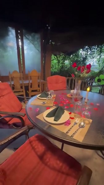 Dine by the Pond! 🍃🐠😍 Our GAZEBO area is available for romantic package or intimate group dining! Message us for details! 🥰💚 #dinebythepond #GAZEBOAREA #fishpond #naturelover #Romantic #relaxing #thebrickovencafe #brickovenpizza #ExclusiveDining | The BrickOven Café