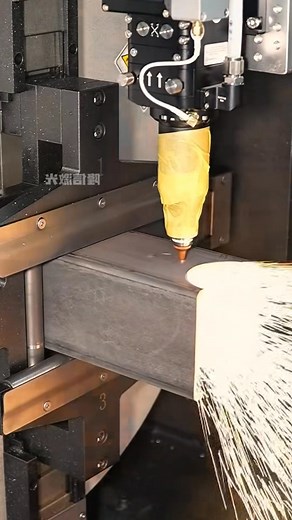 Laser tube cutter source manufacturer! Follow me to learn more. #lasercutting #lasercuttingmachine #pipelasercuttingmachine #squaremspipecuttingsolution #cutoffmachine #lasercutter #lasercuttingtubesmachine #lasercuttingmachinemeta #lasercuttingmachines #tubecuttingmachine | LX-LaserTech