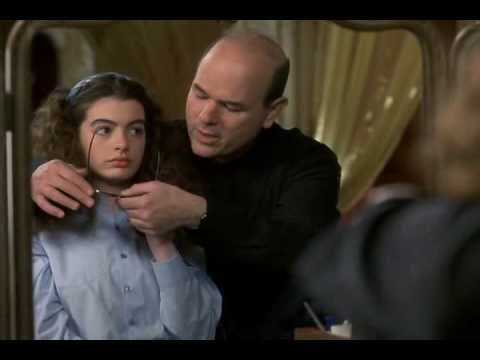 Princess Diaries - Mia Forced To Get A Makeover - Appearance