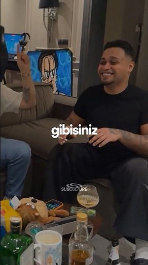 Alexis Texas severek dinliyo Lvbel C5’i