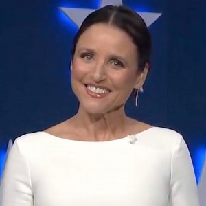 Julia Louis-Dreyfus takes jabs at Trump during DNC