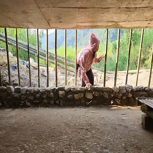 2.9K views · 43 reactions | Homeless single mother builds house under bridge with bamboo Girl Survival Build | VÀNG THỊ DƯƠNG | Facebook