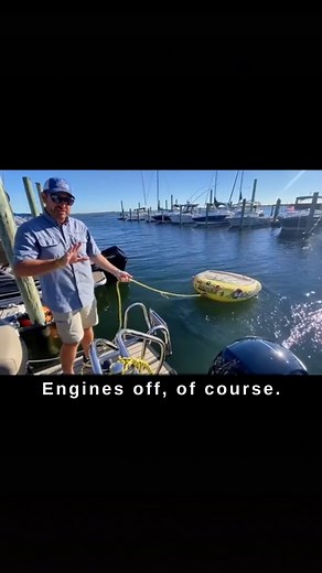 Boat Tubing How-To: safely get your passengers onto a tube #boating #learntoboat #boatingtips #yourbridgetoboating #boatsalty #BOAT #lakehopatcong #highlandsnj #bridgemarina | Bridge Marina, Inc.