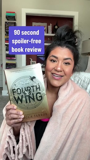 Review of Fourth Wing: A Thrilling Adult Fantasy Novel with a Slow Burn Enemies to Lovers Romance