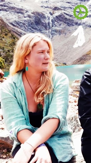 Immerse yourself in an unforgettable adventure in the dazzling Humantay Lagoon, a hidden treasure in the Peruvian Andes. Surrounded by majestic mountains and wrapped in the mystique of nature, this turquoise lagoon invites you to explore its crystal clear waters and connect with the unique energy of this corner. An experience that awakens the senses and leaves engraved in the heart the indescribable magic of the Humantay Lagoon. 🏞️✨ #HumantayLagoon #AdventureTime #naturemagic #EpicTravelMoments