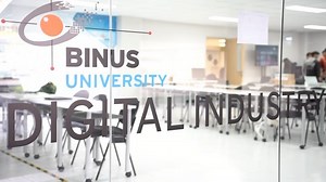 Lab baru yang ada di BINUS @Kemanggisan, yaitu Digital Industry Laboratory. BINUS University selalu berusaha untuk mengikuti setiap perkembangan teknologi yang ada, oleh karena itu dengan adanya fasilitas laboratoriun yang baru ini, mereka berharap bahwa BINUSIAN dapat ikut turut serta dalam perkembangan industry 4.0 | BINUS University