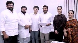 Watch: Indian Table tennis player Naina Jaiswal meets AP CM YS Jagan Mohan Reddy. | Deccan Chronicle