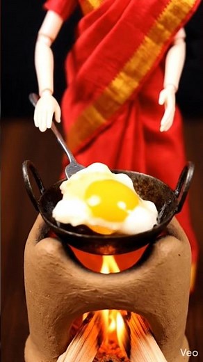 Miniature Egg Poach ASMR: Tiny Village Cooking in Clay Chulha#miniaturecooking #eggpoch #egg #shorts