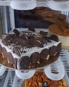 Gelato cakes #fresco_gelateria #gelato #gelatolovers #gelati #gelateria #cake #cakes #sweets #desserts #dessert #icecreamcake #icecream #besticecream #deliciousness #delicious | Fresco Gelateria | Facebook