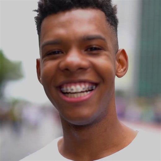 28 comments | *CLOSED* Back to School, Back with Giveaways! ✏️ This is your LAST CHANCE to win $150 in gift cards so you can head back to school stocked, styled, and school ready! One winner will win 3 gift cards valued at $50 each to Aeropostale, Foot Locker, and DICK'S Sporting Goods!  To Enter ➡️Follow us Like this post ️Tag a friend in the comments! (More tags = More entries!) | Valley Mall | Facebook