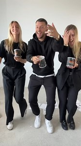 🖤 Pripravite se na Black Friday! Namesto, da se tepete za popuste, spremljajte naše profile in pravočasno ujemite vse najboljše ponudbe. 😉 | Nature's Finest