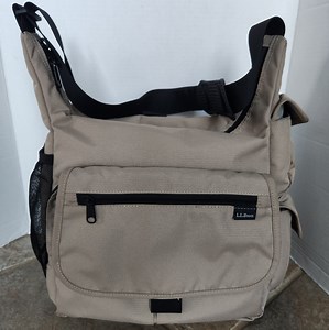 L.L.Bean Nylon Messenger Crossbody Traveler Bag Unisex