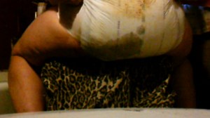 Messy diaper, sit and smear