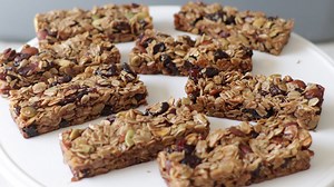 How to make granola bars | Yummy homemade granola bars recipe | Gluten-free