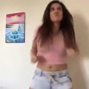 Two types of girls at parties.. | I Love Harry Potter