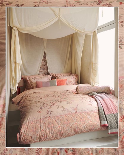 Time to introduce you to some of our new bedding looks 🌙 With delicate, peaceful colours such as beige and sand and touches of pink, lilac and orange. Here you see Amor de Dios in sand, Alcazar multi and Il Ricamo off-white. Take a closer look and fall in love with the details 😍 https://bit.ly/43ZnolK | Pip Studio