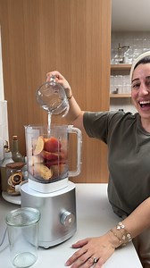 Comment 'RECIPE' for the full instructions! This homemade apple juice recipe is an easy and healthier version of everyone's breakfast fav. 🍎 https://www.foodbymaria.com/apple-juice-recipe/ | Foodbymaria