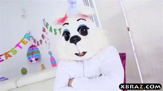 RT @porno_cuck: #marshamay can’t escape the Easter bunny and his huge cock