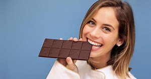 122K views · 585 reactions | What it takes to make a custom Lindt Chocolate USA bar  | Refinery29 | Facebook