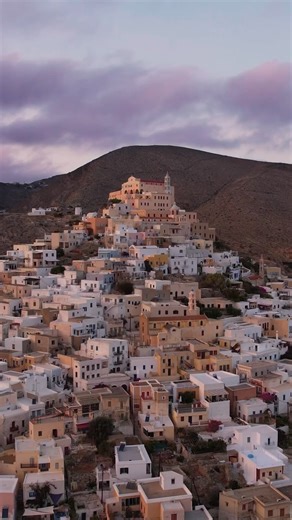 4.5K views · 658 reactions | Είναι φορές που τα χρώματα της Άνω Σύρου, ξεπερνούν οποιαδήποτε προσδοκία! _______ Cotton candy sunset on Ano Syros by Nikos Panou. A feast for the eyes  #syrosisland #discovergreece #anosyros #syros4seasons #morethananisland | Syros Island | Facebook