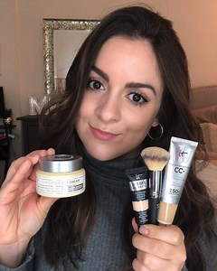 Looking for a Monday pick-me-up? Our Social Media Manager Michelle shares a few simple steps to radiant skin you'll feel good about✨⁣⁣ ➡️Get your products now at 20% OFF with code: TAKECARE20 at checkout when you place your order on itcosmetics.com. Shop NOW: https://bit.ly/ITCFriendsandFamily ⁣⁣ PRODUCTS USED:⁣⁣ 💗 Heavenly Luxe Complexion Perfection Brush #7⁣ 💗 Confidence in a Cream⁣⁣ 💗 CC Cream in Light ⁣⁣ 💗 Bye Bye Under Eye in Light Nude ⁣ 💗 Heavenly Luxe French Boutique Blush Brush #4⁣