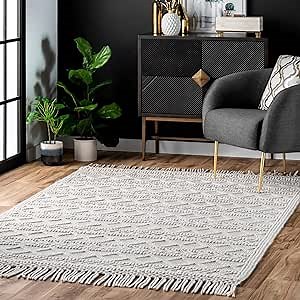 nuLOOM Hand Woven Tabatha Tassel Area Rug, 4x6, Cream
