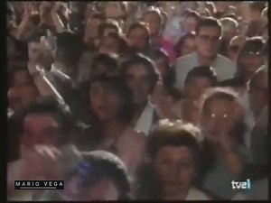 1.6K views · 33 reactions | Milonga Sentimental- Julio Iglesias en el patio... | Mario David Vega | Facebook