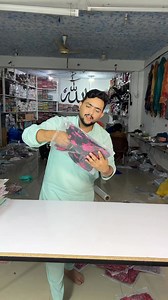 Lag Gai Sale 2 din ki Ab to Mojain Hain Un logo ki Jo Single Bhi laina Chahtye Suit Lawn ka #viral #trendingreelsvideo #Faisalabad #clothing #binanwar #binanwaroutlet | Bin Anwar