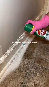 834K views · 1.6K reactions | I broomed twice and there was still hair everywhere ffs  #CleaningHacks #cleaningmotivation | Sandra Vlogz | Facebook