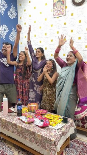 ICC women T-20 world cul dekhna hai sabko😂🥰 | #familyfun #viralvideo #shorts #story #concept #like
