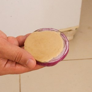 1.2M views · 16K reactions | Débarrassez-vous définitivement des cafards dans votre maison si vous faites cela | Recettes du Jour | Facebook