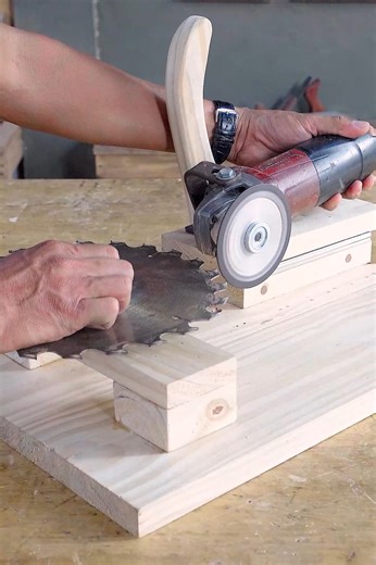 15K views · 194 reactions | Woodworking DIY and Hacks Making Sanding Blade Saw Jig And Sharpening #bladesaw #jig #sanding #sharpening #woodart #wooddesign #woodcraft #woodworking #wood #tipswoodworking #wooddiy #woodwork #woodjoinery #Japanesejoinery #joinery #amazing #FacebookReelsContest #Wow #tricks #reelsfb #reelsviral #reels​ #carpentry #carpenter | Woodworking Crafty | Facebook