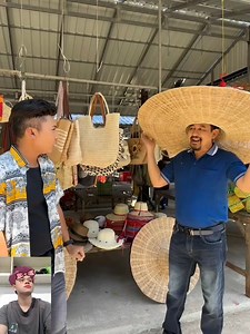 430K views · 9.1K reactions | ពូរ៉ូដាច់ចិត្តមិនទិញអីហ្មងហី Video by នាយ ព្រែក #videoviralシ #videos #reelsfacebook #videovlogger #នាយព្រែក #videoreaction | Vet - Vlogger | Facebook