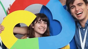 Bonjour #DeveloperStudentClubs! ✈️🇫🇷✨ Passionate student leaders across Europe joined together at the Paris Leads Summit with a common goal in mind, to help their p | Google for Developers