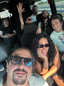 316K views · 2.4K reactions | Alo, Požega! Požega, javi se! Stižemoooooo! ✌️ | Neverne Bebe | Facebook