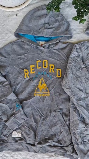 KISUK-062 T Adult Hood T-Shirts สเวตเตอร์ฮู้ด | ขายส่งยีนส์มือสอง ราคาถูก เจ้าแรก "ภูษิตา ยีนส์"