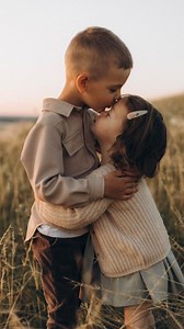 13K views · 7.8K reactions | Nimic nu e atât de puternic cum e iubirea dintre frați | Surprize La Domiciliu Iasi | Facebook