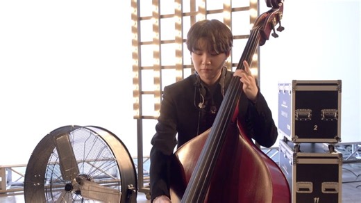 BTS V Taunts Suga And Refers To Him As A "Hero From A Fairy Tale” While Playing The Piano, Leaving Jungkook Speechless; Watch