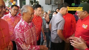 Muhyiddin raikan Sambutan Tahun Baharu Cina PN bersama Gerakan...