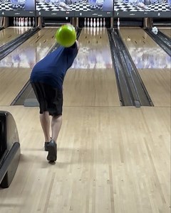 Andy Cline with the new Vibe! | Best Bowling Pro Shops