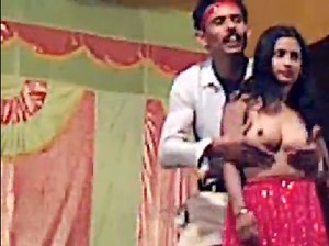 Desi nude dance of bihari village girl
